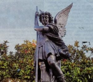 La statue Saint Michel : suite et fin?